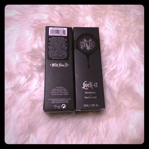 Kat Von D Lock-it Foundation